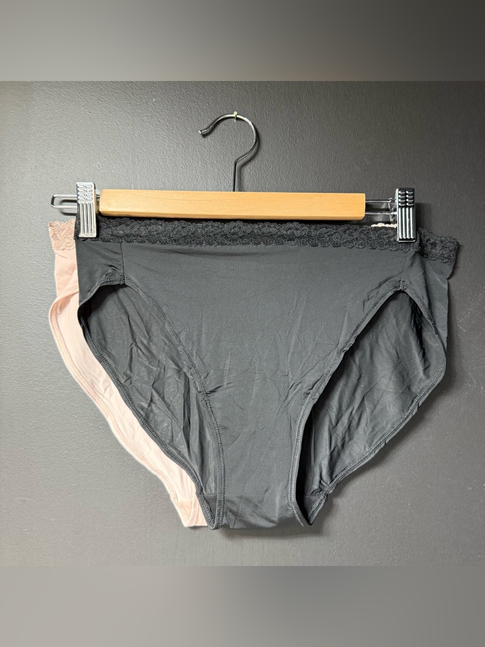 Natori Finishing Touch Lace Trim Brief Panty 7743365 Size L